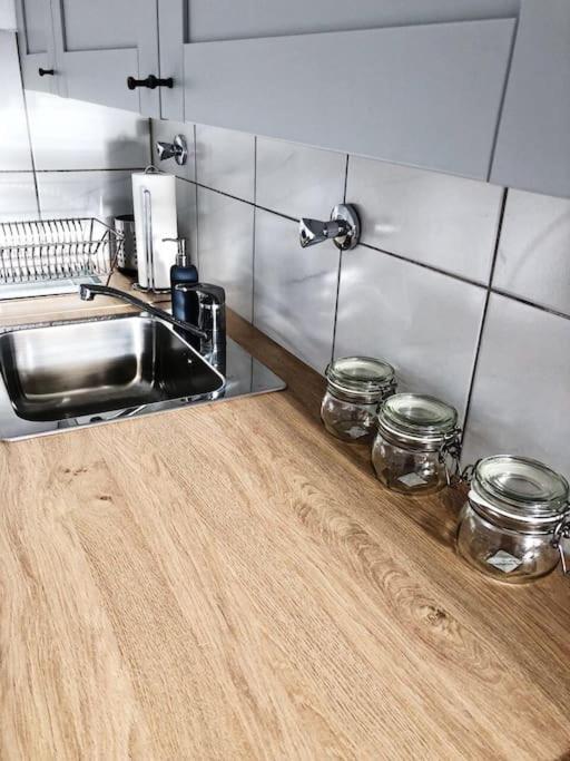 Charmante Gartenwohnung Mit Privatem Grossen Garten Köln Eksteriør bilde