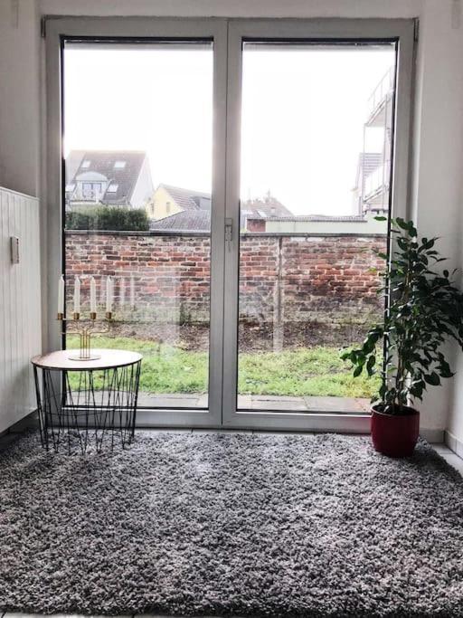 Charmante Gartenwohnung Mit Privatem Grossen Garten Köln Eksteriør bilde